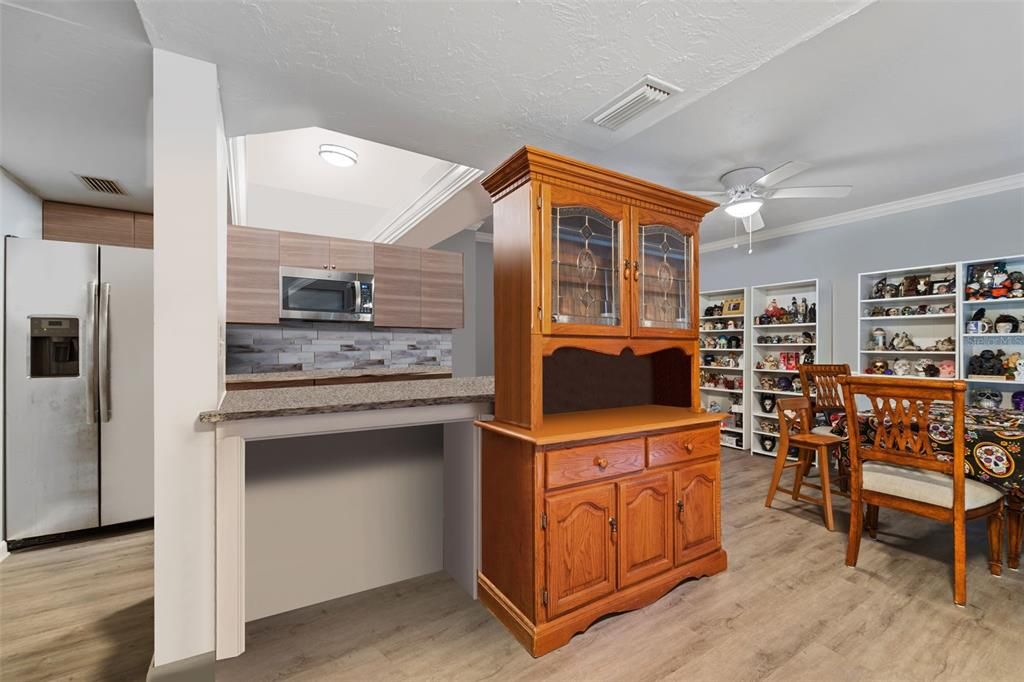 На продажу: $190,000 (3 спален, 2 ванн, 1408 Квадратных фут)