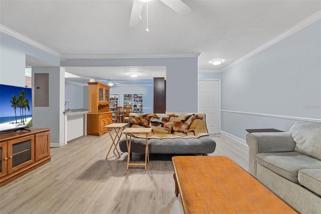 На продажу: $190,000 (3 спален, 2 ванн, 1408 Квадратных фут)