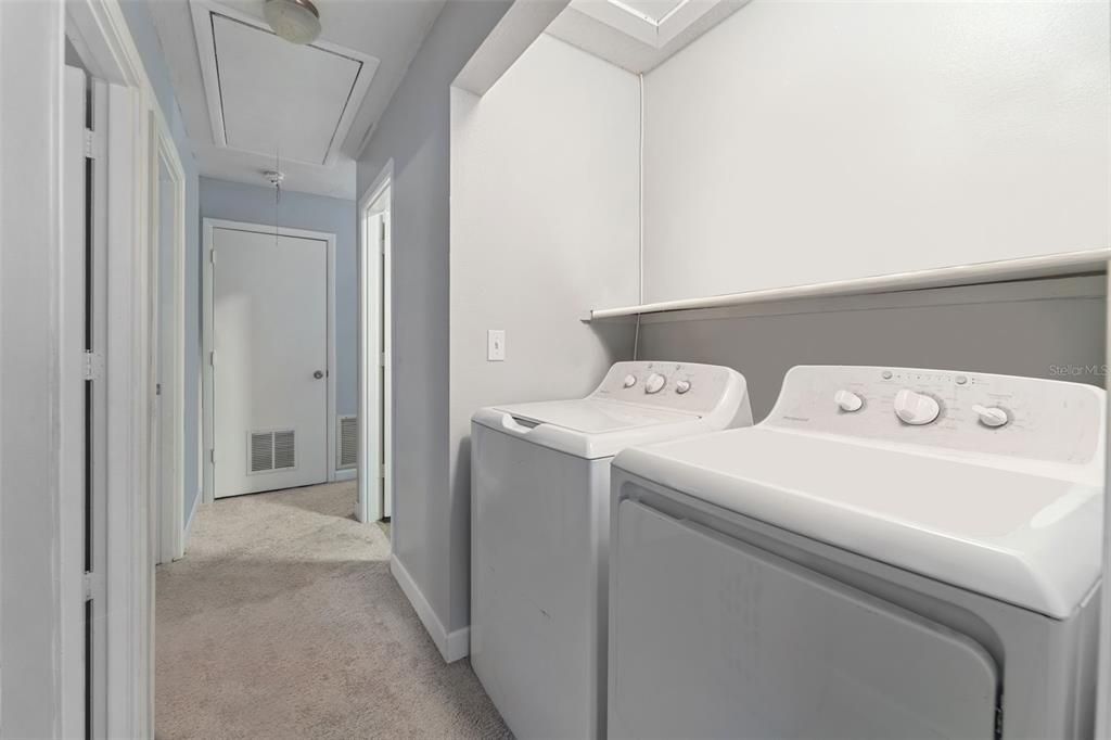 На продажу: $190,000 (3 спален, 2 ванн, 1408 Квадратных фут)