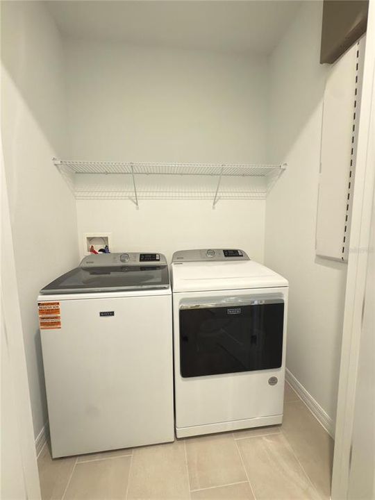 En Renta: $2,600 (3 camas, 2 baños, 1961 Pies cuadrados)