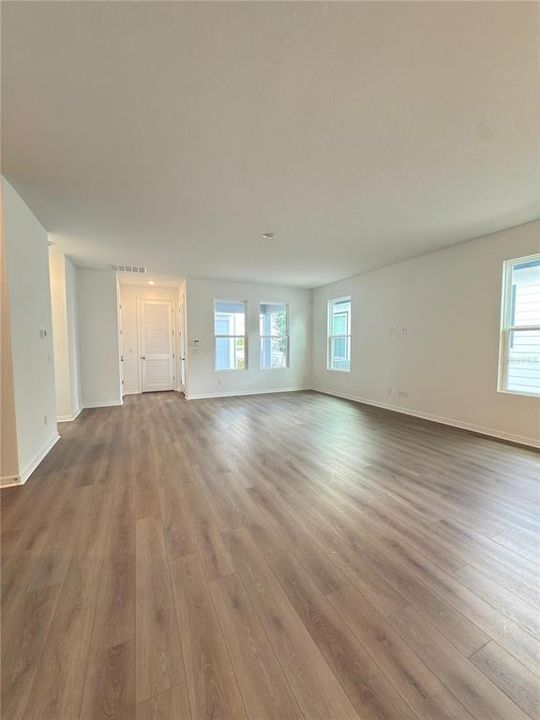 En Renta: $2,600 (3 camas, 2 baños, 1961 Pies cuadrados)