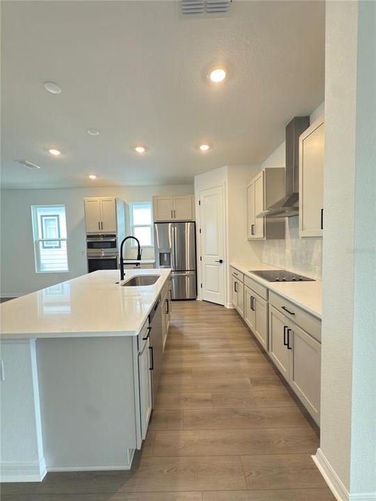 En Renta: $2,600 (3 camas, 2 baños, 1961 Pies cuadrados)