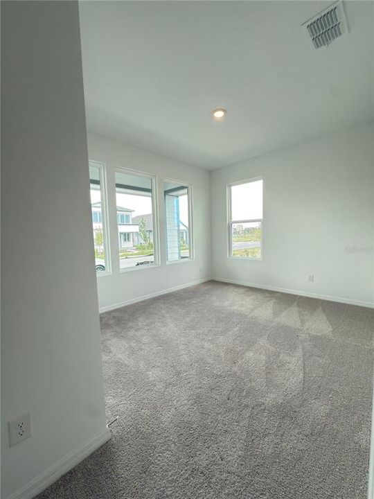 En Renta: $2,600 (3 camas, 2 baños, 1961 Pies cuadrados)