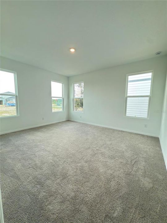 En Renta: $2,600 (3 camas, 2 baños, 1961 Pies cuadrados)