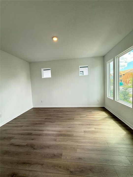 En Renta: $2,600 (3 camas, 2 baños, 1961 Pies cuadrados)