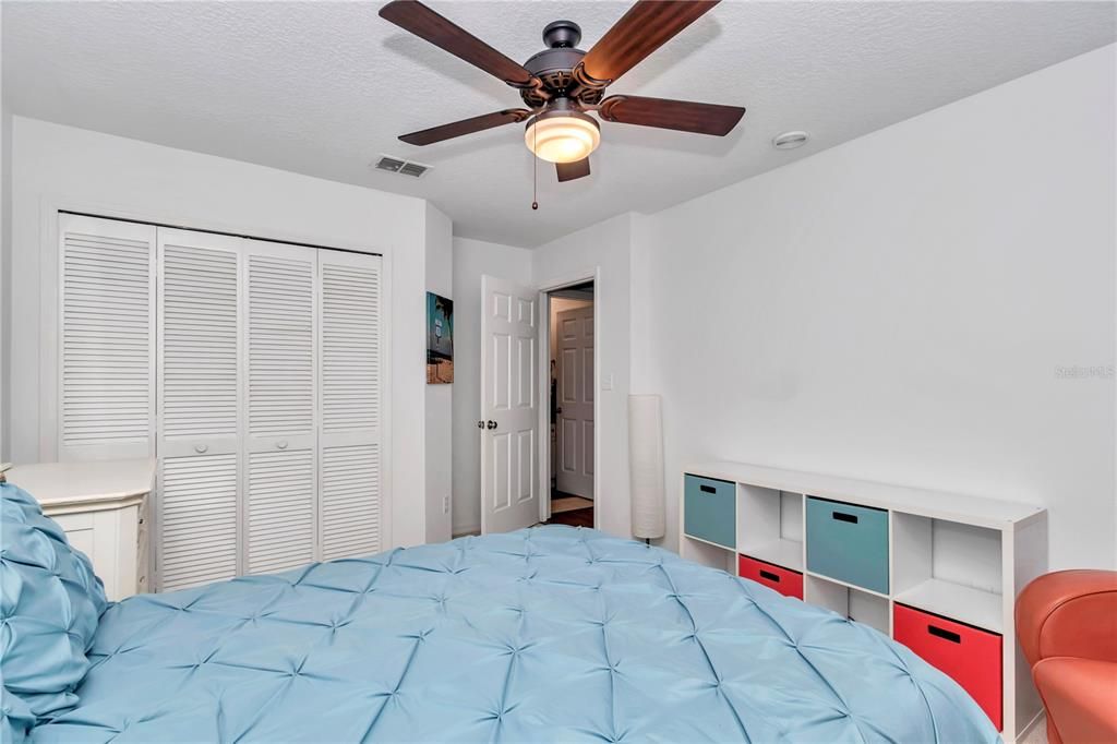 Activo con contrato: $320,000 (3 camas, 2 baños, 1525 Pies cuadrados)