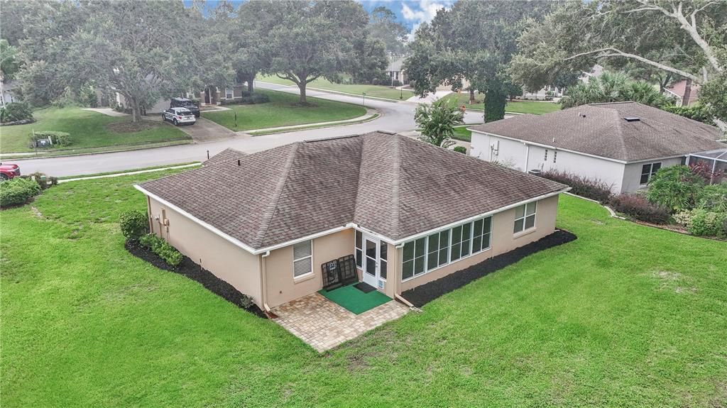 Activo con contrato: $320,000 (3 camas, 2 baños, 1525 Pies cuadrados)