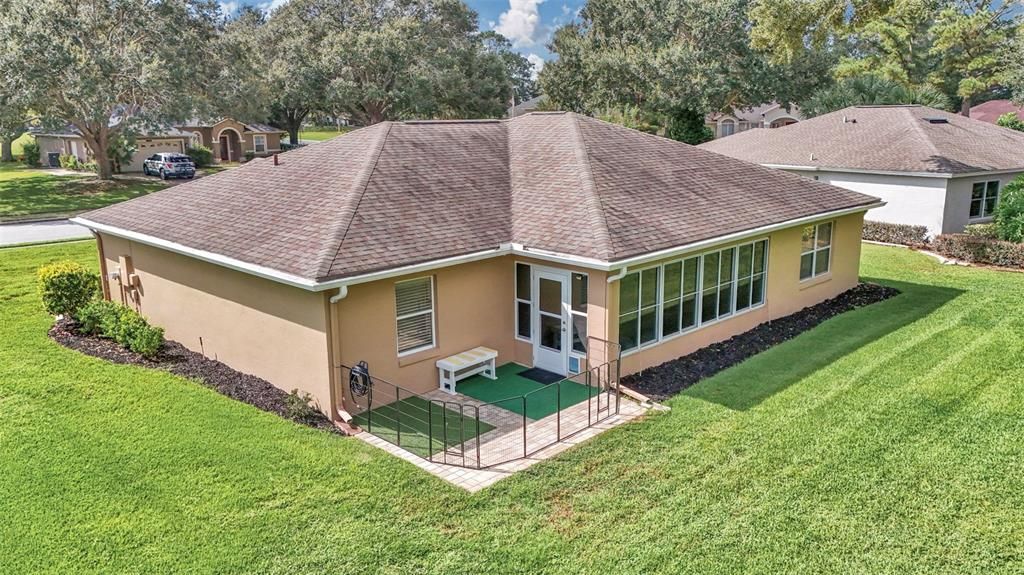 Activo con contrato: $320,000 (3 camas, 2 baños, 1525 Pies cuadrados)