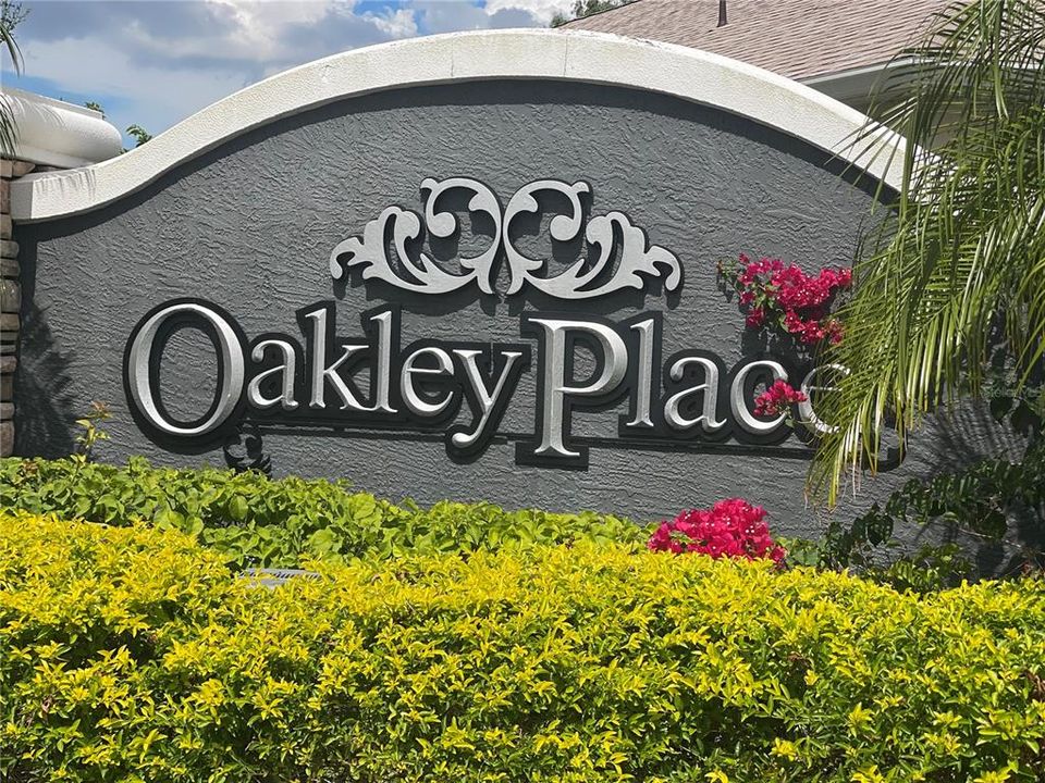 Под контрактом: $315,000 (3 спален, 2 ванн, 1719 Квадратных фут)