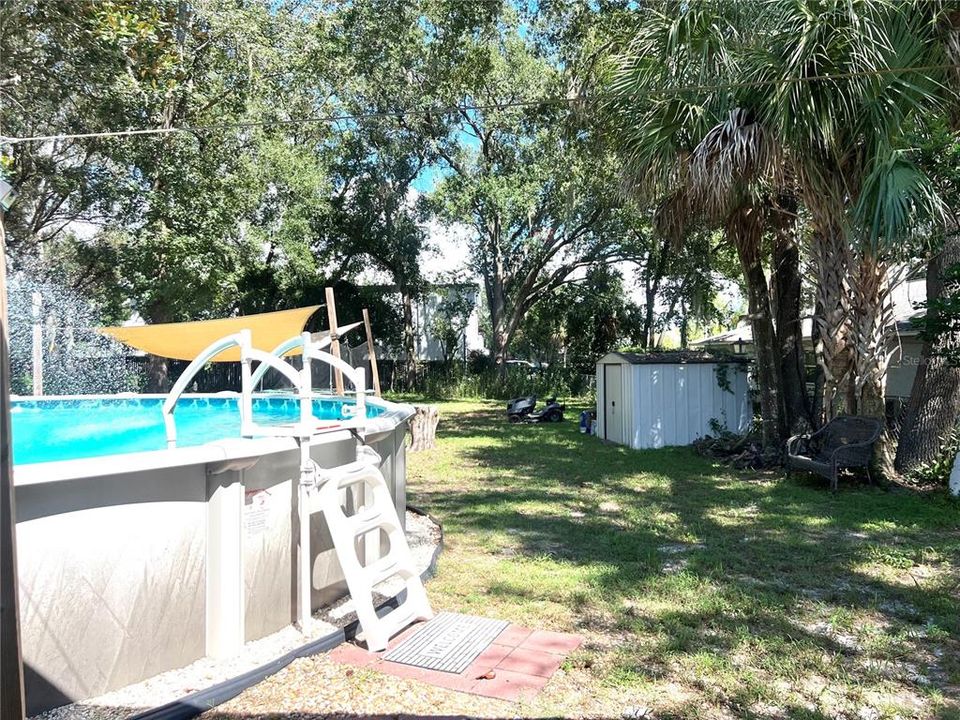 Active With Contract: $150,000 (2 beds, 1 baths, 726 Square Feet)