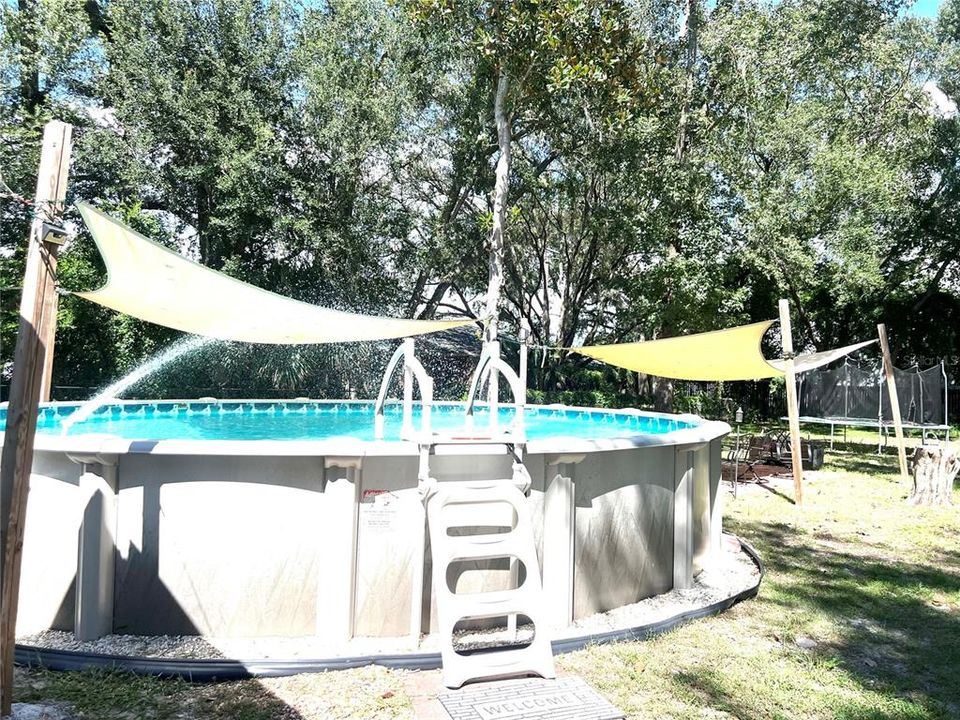 Active With Contract: $150,000 (2 beds, 1 baths, 726 Square Feet)