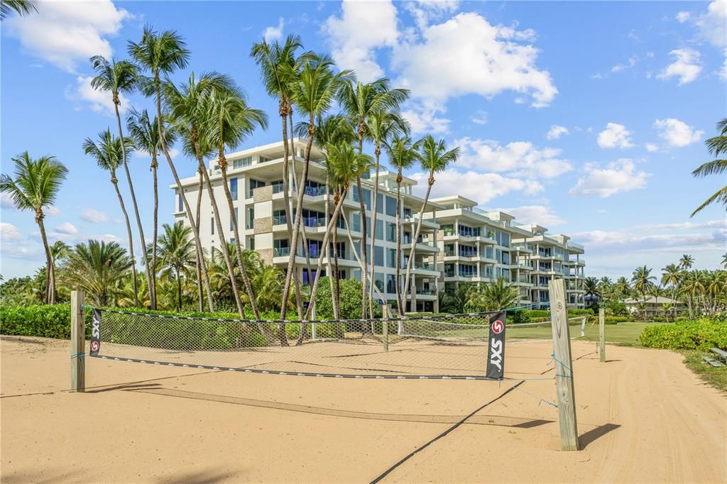 For Rent: $12,000 (2 beds, 3 baths, 1823 Square Feet)