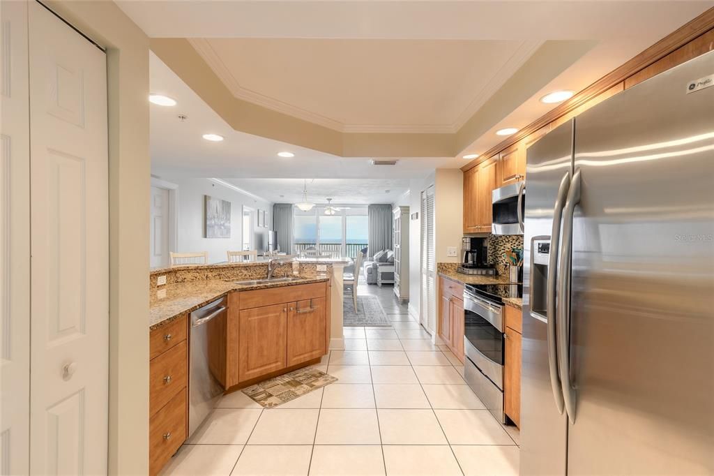 En Venta: $699,999 (3 camas, 3 baños, 2233 Pies cuadrados)