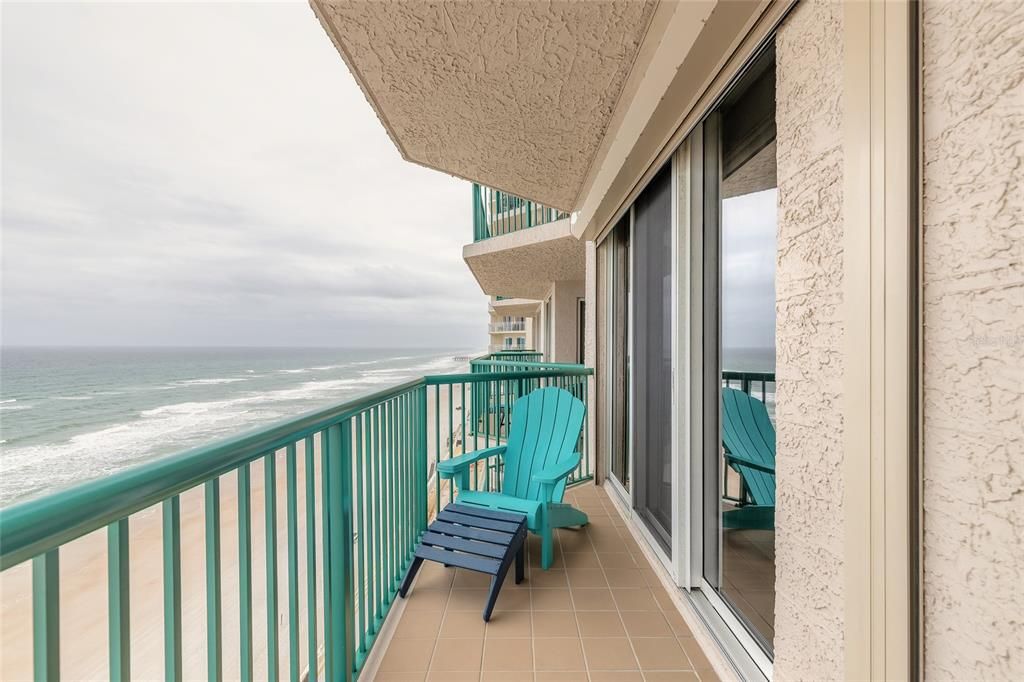 En Venta: $699,999 (3 camas, 3 baños, 2233 Pies cuadrados)