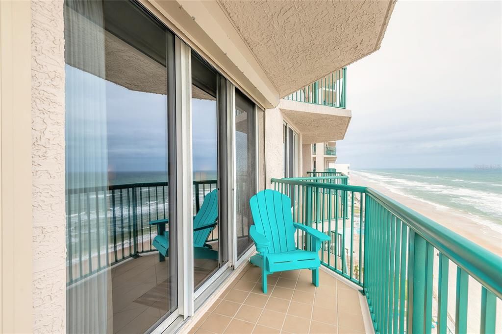 En Venta: $699,999 (3 camas, 3 baños, 2233 Pies cuadrados)