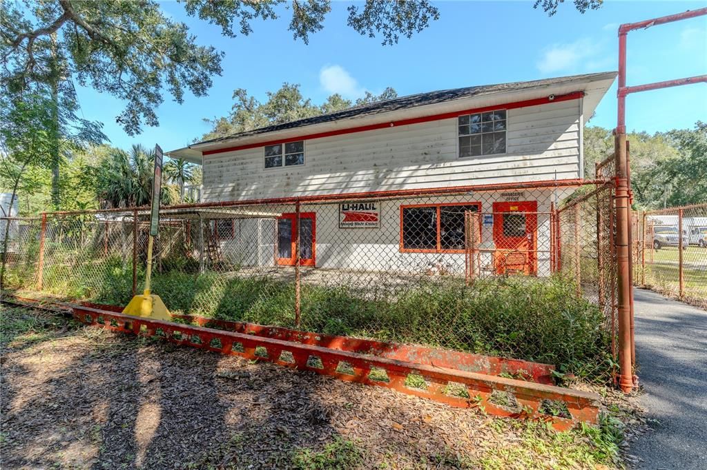 For Sale: $999,999 (0 beds, 0 baths, 1216 Square Feet)