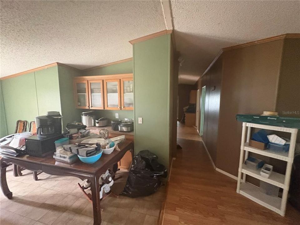 待售: $379,000 (4 贝兹, 2 浴室, 2280 平方英尺)