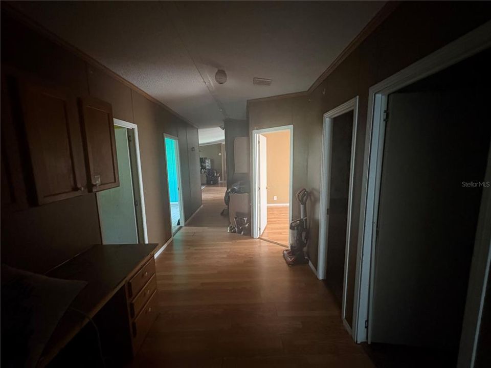 待售: $379,000 (4 贝兹, 2 浴室, 2280 平方英尺)