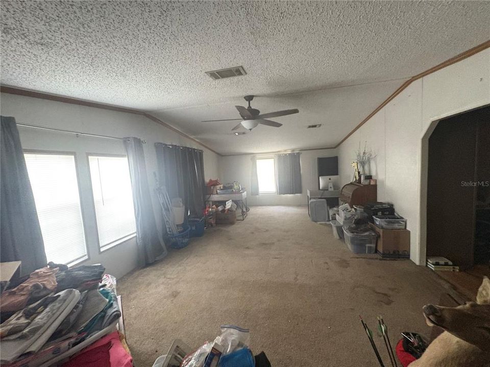 待售: $379,000 (4 贝兹, 2 浴室, 2280 平方英尺)