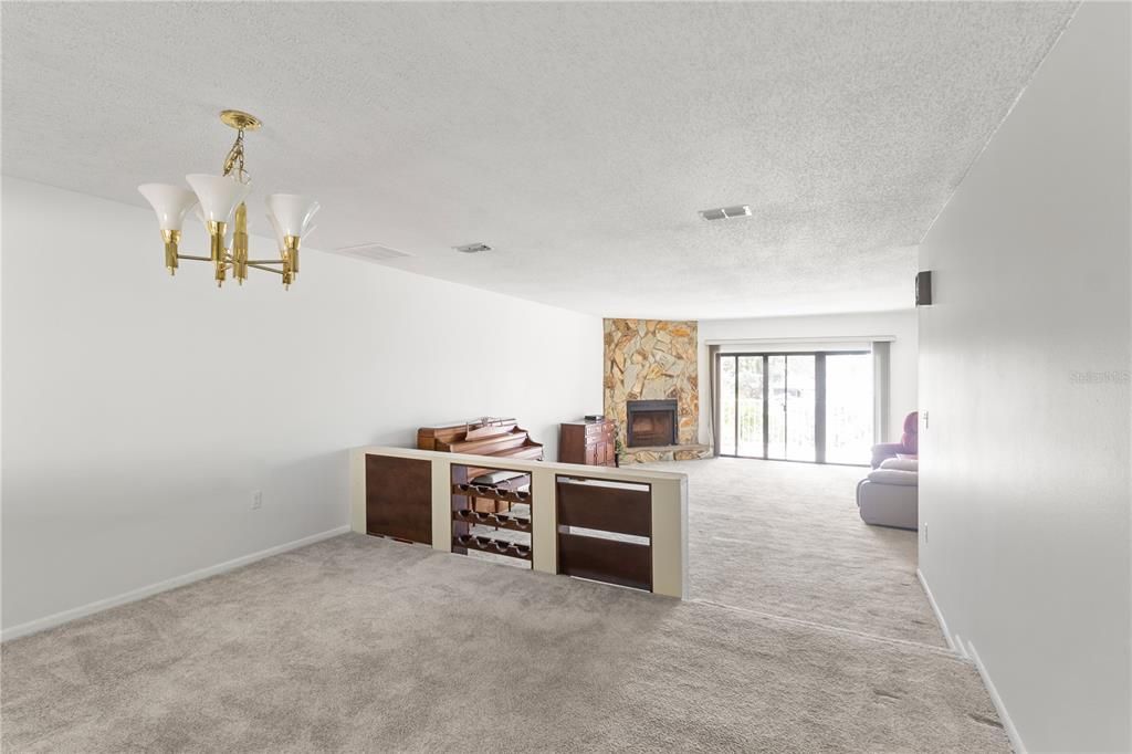 На продажу: $399,000 (2 спален, 2 ванн, 1750 Квадратных фут)