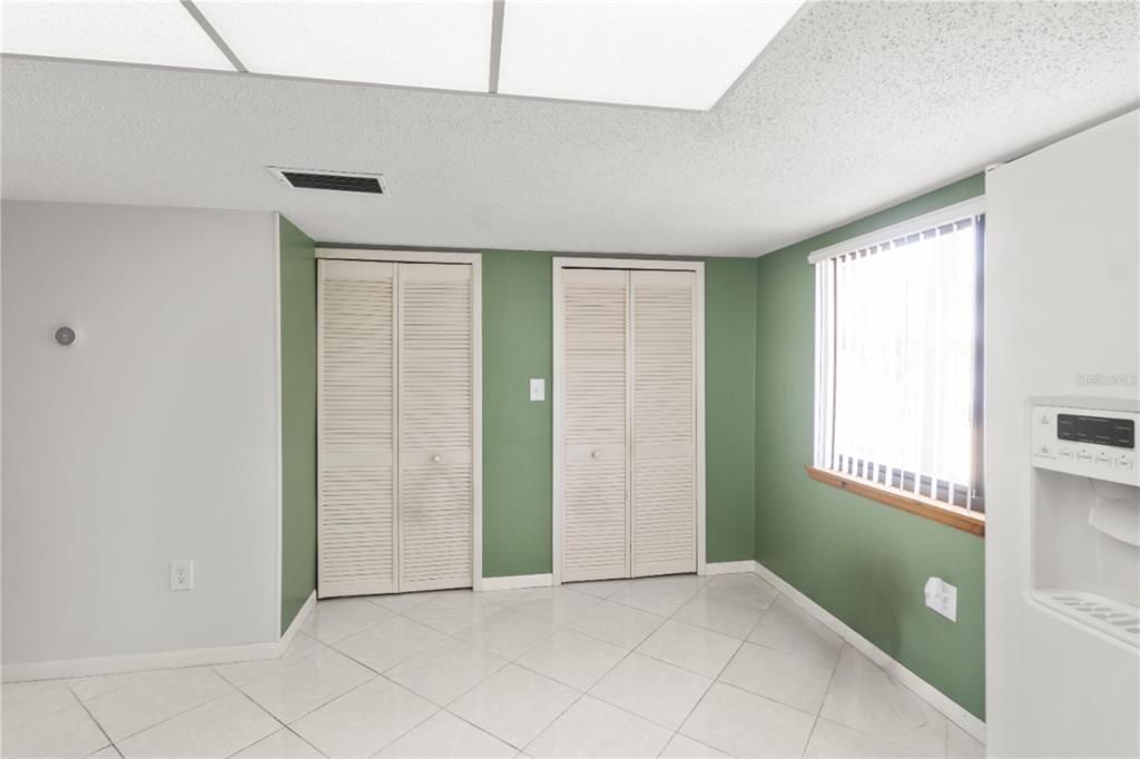 На продажу: $399,000 (2 спален, 2 ванн, 1750 Квадратных фут)