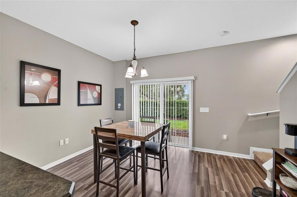 For Sale: $245,000 (3 beds, 2 baths, 1632 Square Feet)