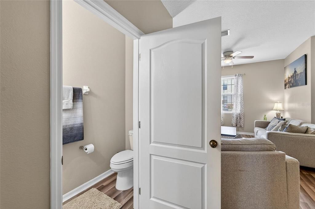 For Sale: $245,000 (3 beds, 2 baths, 1632 Square Feet)