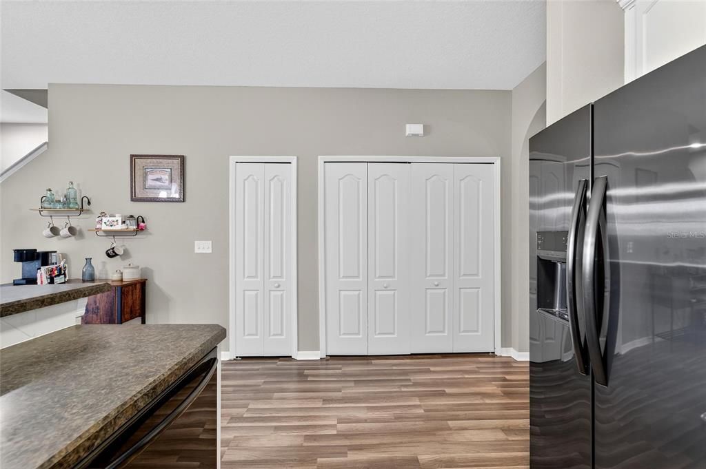 For Sale: $245,000 (3 beds, 2 baths, 1632 Square Feet)