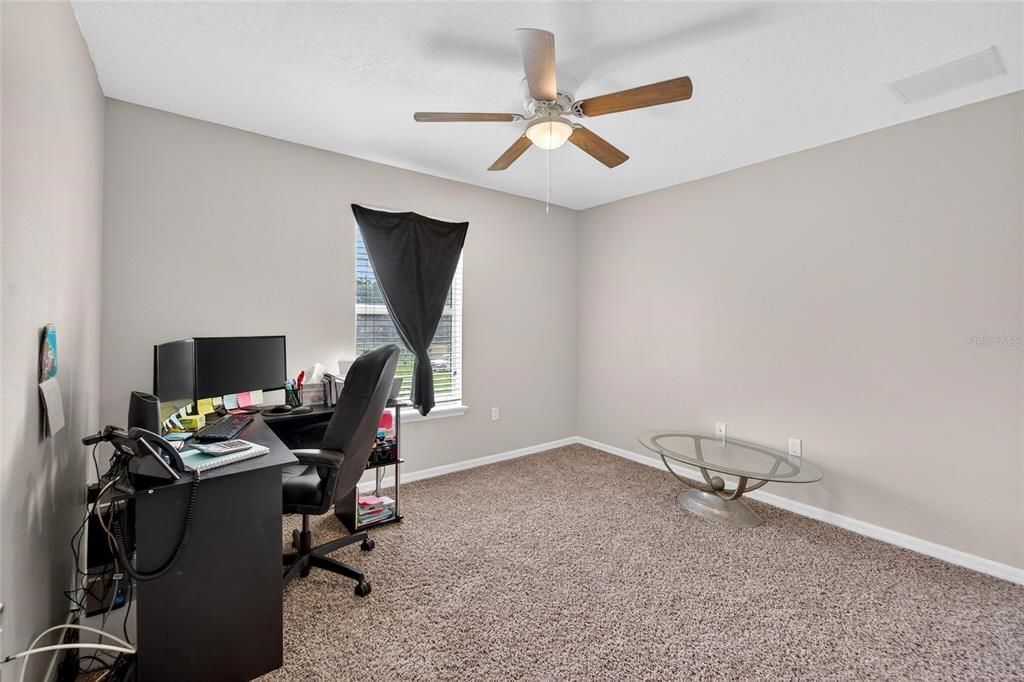 For Sale: $245,000 (3 beds, 2 baths, 1632 Square Feet)