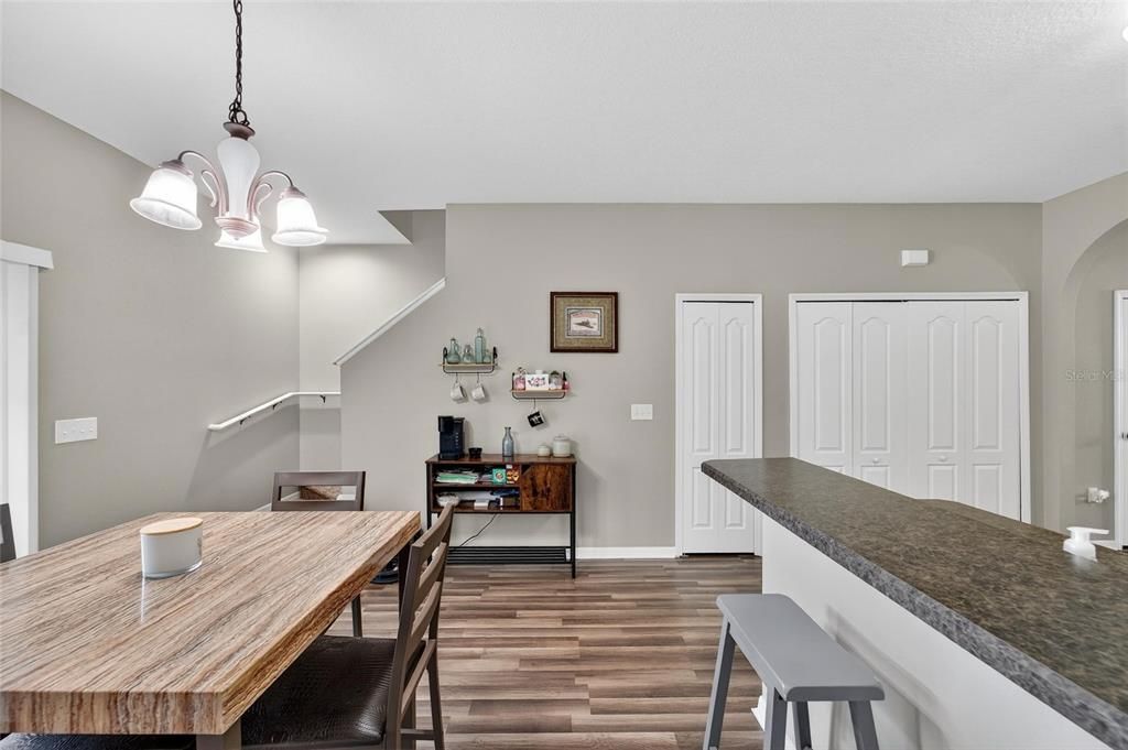 For Sale: $245,000 (3 beds, 2 baths, 1632 Square Feet)