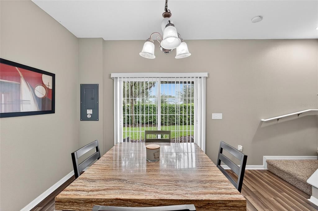 For Sale: $245,000 (3 beds, 2 baths, 1632 Square Feet)