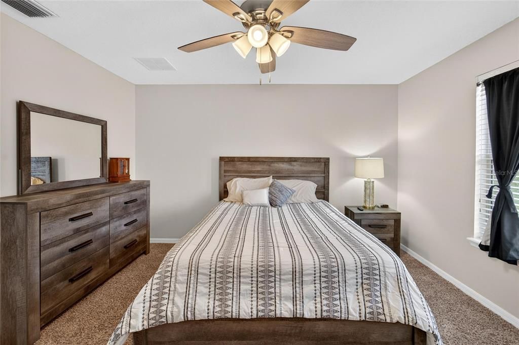 For Sale: $245,000 (3 beds, 2 baths, 1632 Square Feet)