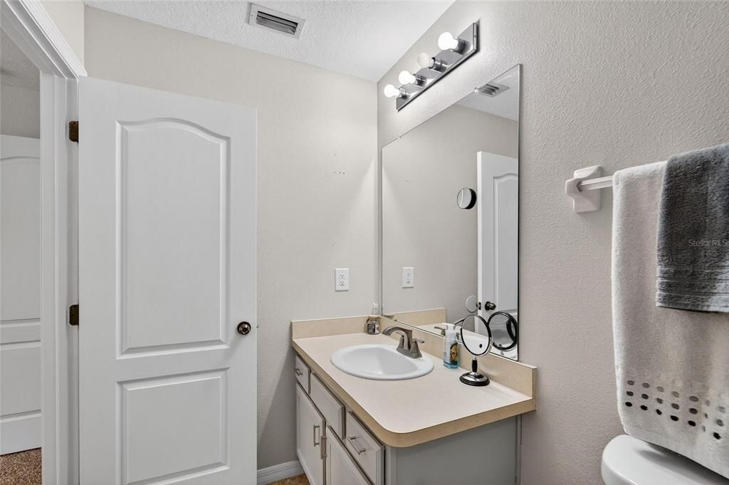 For Sale: $245,000 (3 beds, 2 baths, 1632 Square Feet)