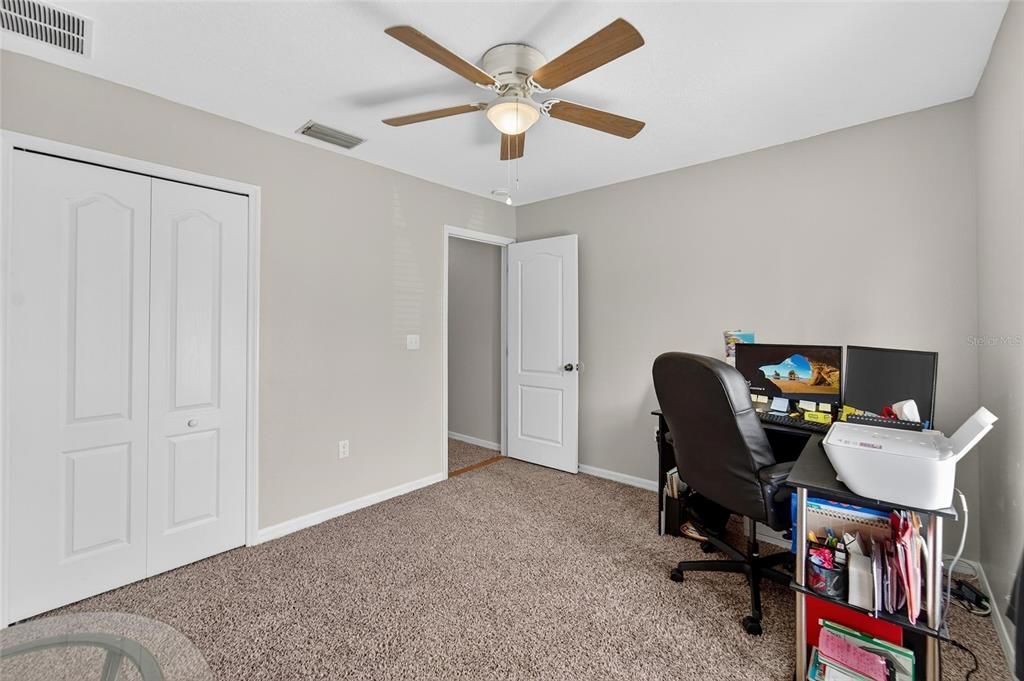 For Sale: $245,000 (3 beds, 2 baths, 1632 Square Feet)