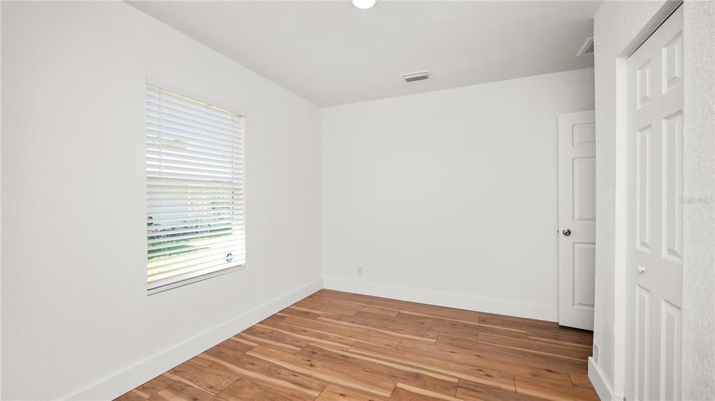 Active With Contract: $239,000 (3 beds, 2 baths, 1272 Square Feet)