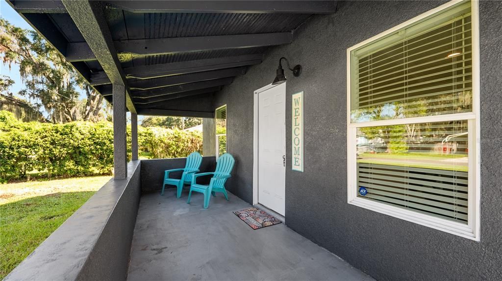 Active With Contract: $239,000 (3 beds, 2 baths, 1272 Square Feet)