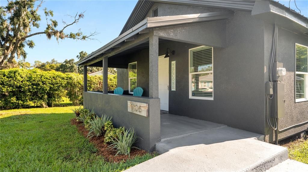 Active With Contract: $239,000 (3 beds, 2 baths, 1272 Square Feet)