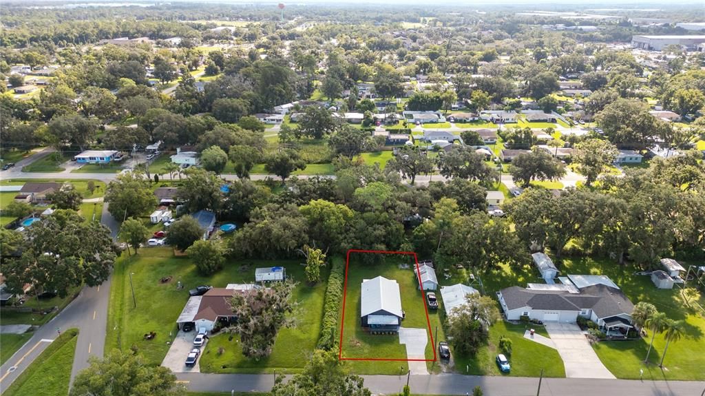 Active With Contract: $239,000 (3 beds, 2 baths, 1272 Square Feet)