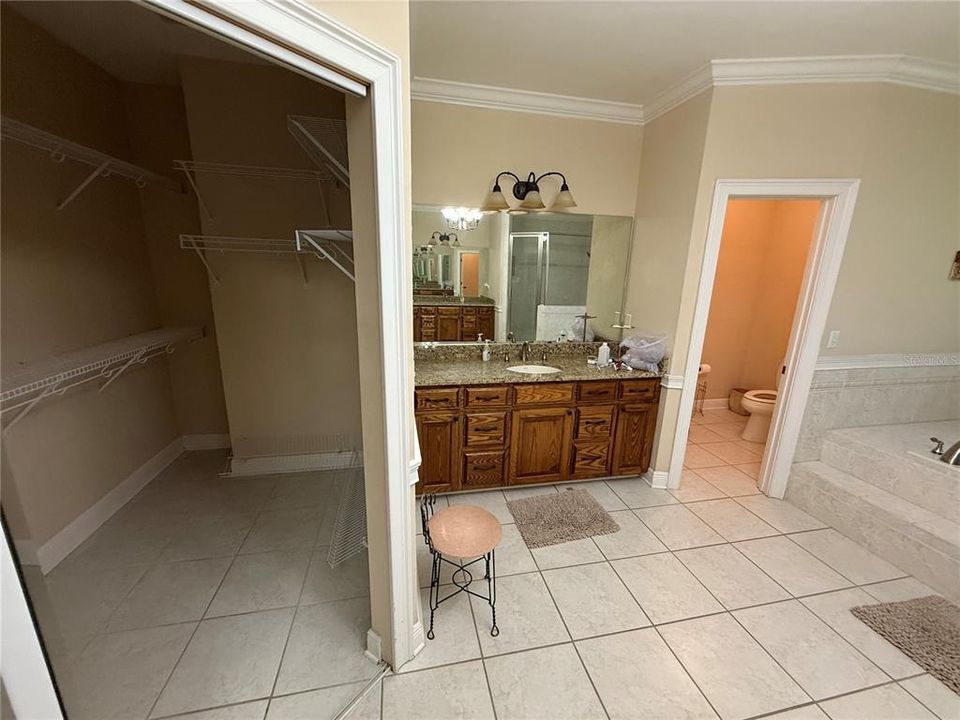 En Renta: $4,000 (5 camas, 5 baños, 4060 Pies cuadrados)