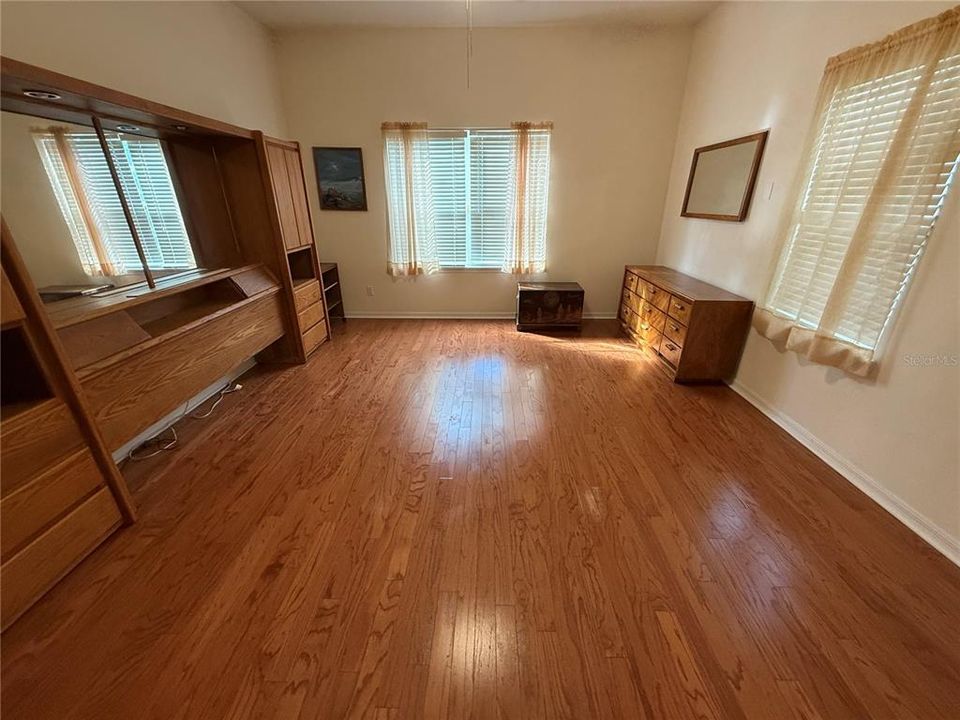 En Renta: $4,000 (5 camas, 5 baños, 4060 Pies cuadrados)