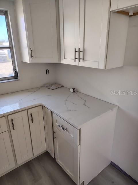 For Sale: $295,000 (2 beds, 2 baths, 1093 Square Feet)