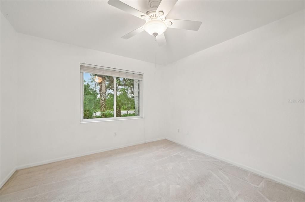 На продажу: $218,500 (3 спален, 2 ванн, 1292 Квадратных фут)