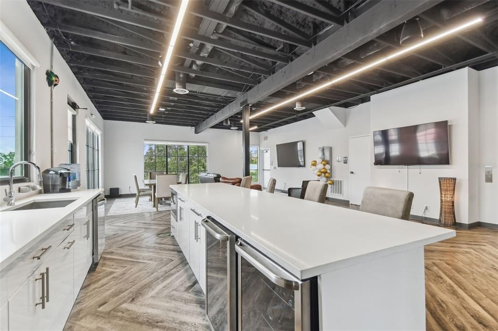 На продажу: $3,400,000 (0 спален, 0 ванн, 5745 Квадратных фут)