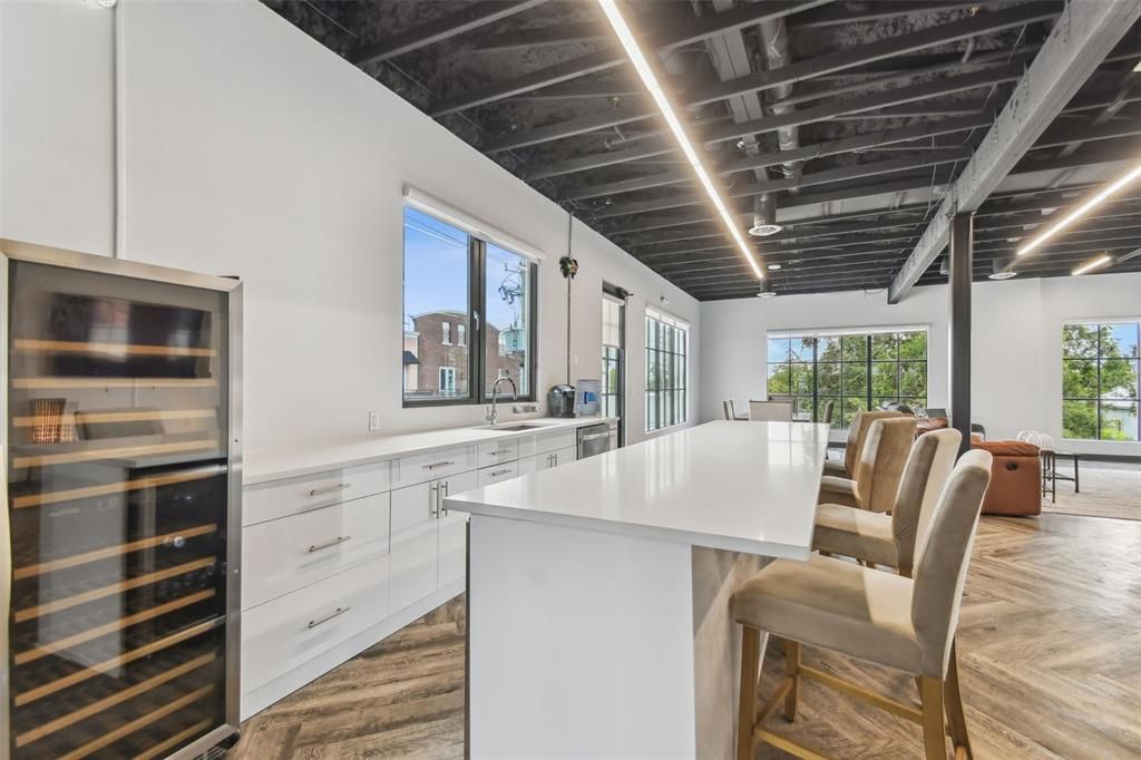 На продажу: $3,400,000 (0 спален, 0 ванн, 5745 Квадратных фут)