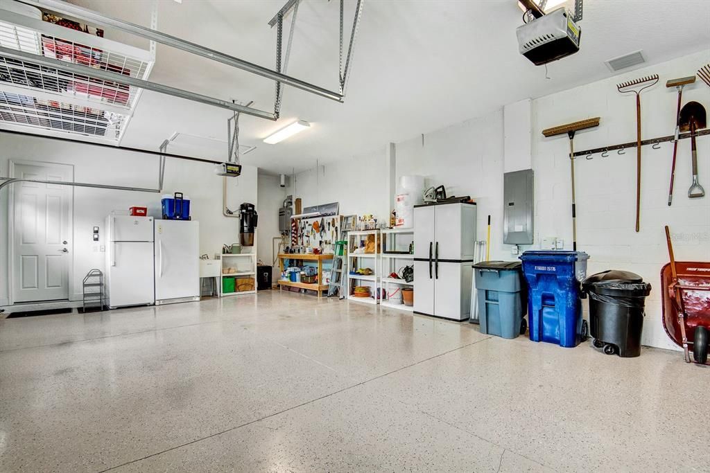 Active With Contract: $5,000 (3 beds, 3 baths, 2681 Square Feet)