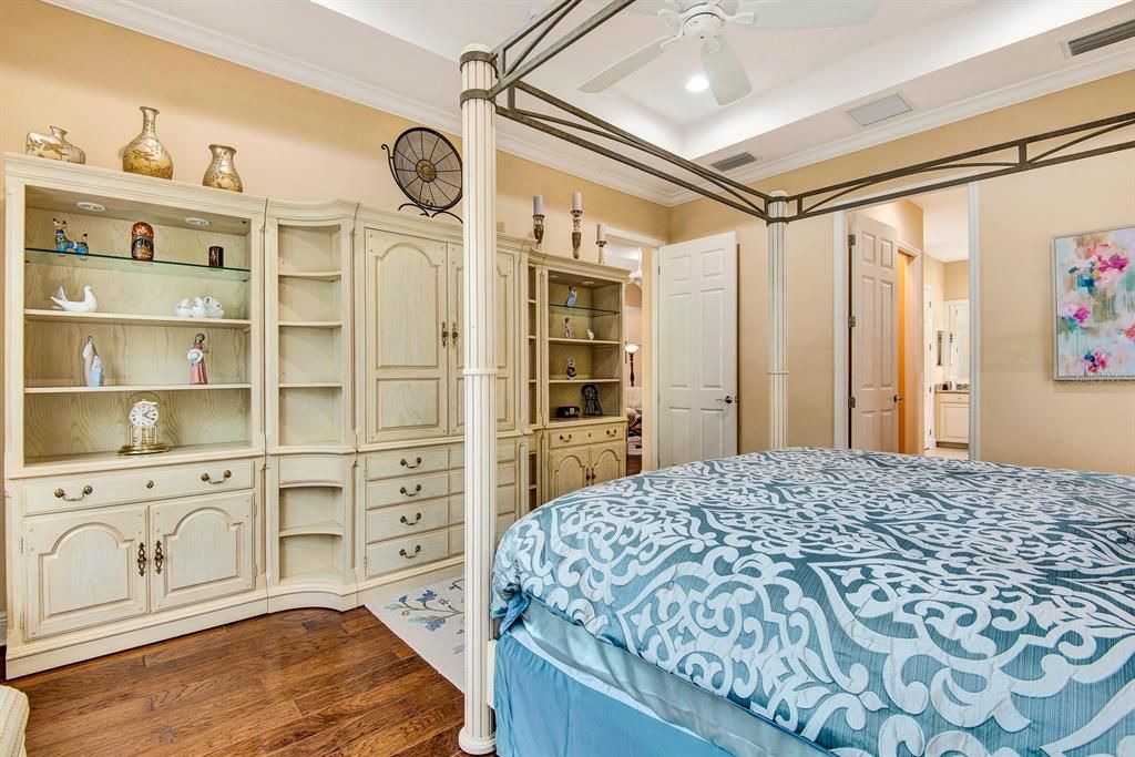 Active With Contract: $5,000 (3 beds, 3 baths, 2681 Square Feet)