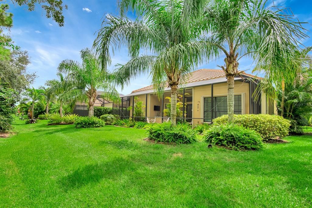 Active With Contract: $5,000 (3 beds, 3 baths, 2681 Square Feet)