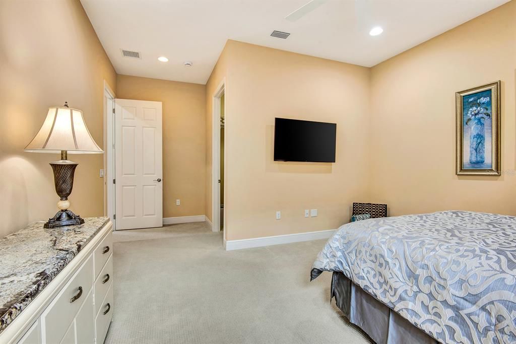 Active With Contract: $5,000 (3 beds, 3 baths, 2681 Square Feet)