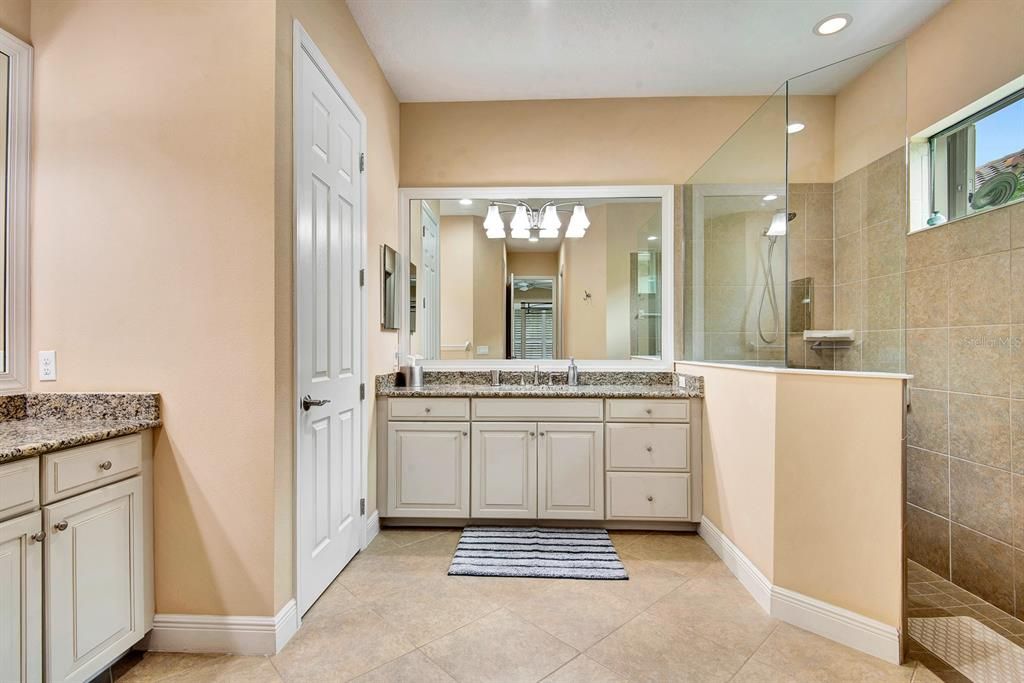 Active With Contract: $5,000 (3 beds, 3 baths, 2681 Square Feet)