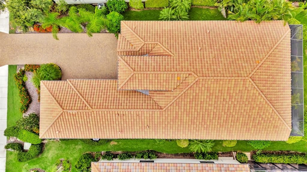 Active With Contract: $5,000 (3 beds, 3 baths, 2681 Square Feet)